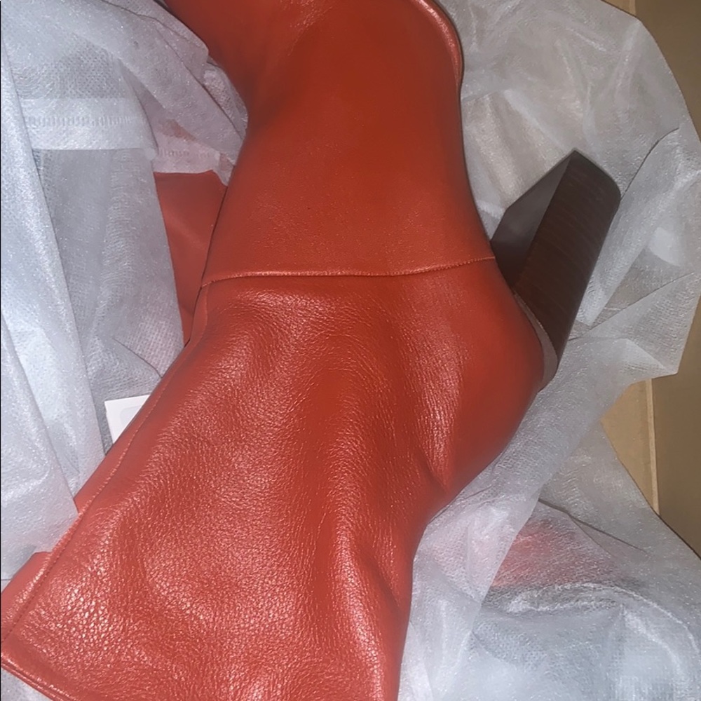 Leather heeled ankle boots - Picture 5 of 12